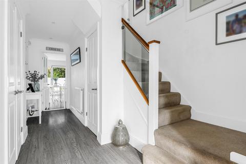 4 bedroom semi-detached house for sale, Elmoor Avenue, Welwyn