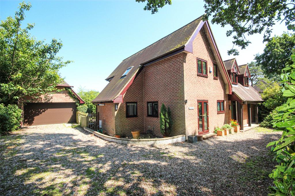 Basics Devon Green Lane, Axminster, Devon, EX13 4 bed detached house for sale - £675,000