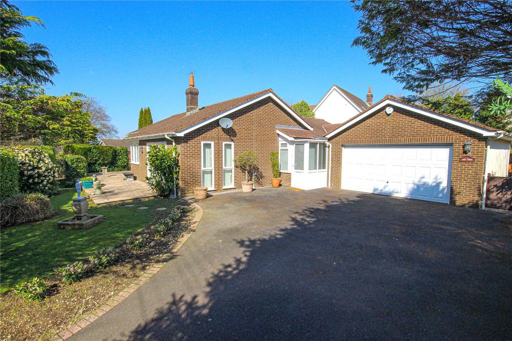 Basics Devon Harcombe Road, Raymonds Hill, Devon... 3 bed bungalow for sale - £525,000