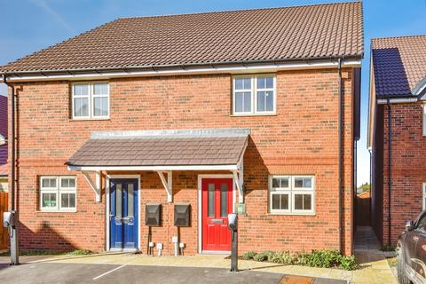 2 bedroom end of terrace house for sale, Cranbrook Close, Patterdown, Chippenham