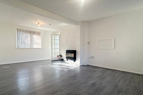 3 bedroom terraced house to rent, Coleman Road, Leicester, LE5