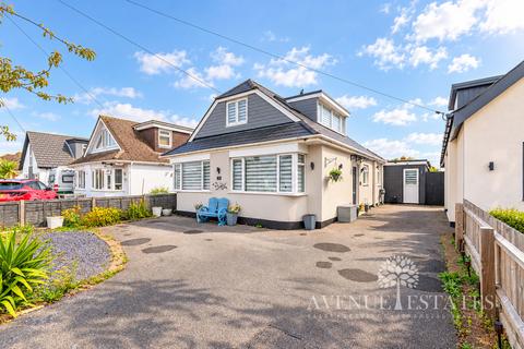 4 bedroom chalet for sale, Foxwood Avenue, Christchurch BH23