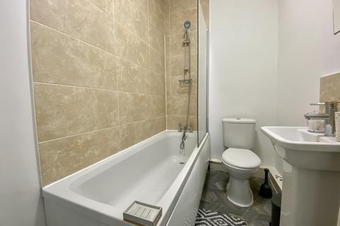 1 bedroom in a house share to rent, Edge Lane, Liverpool L7