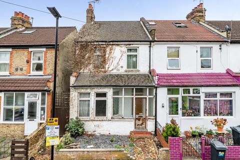 2 bedroom terraced house for sale, Livingstone Road, Hounslow, TW3