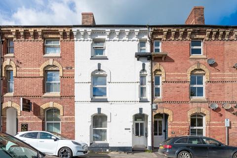 4 bedroom flat for sale, New Road, Newtown SY16