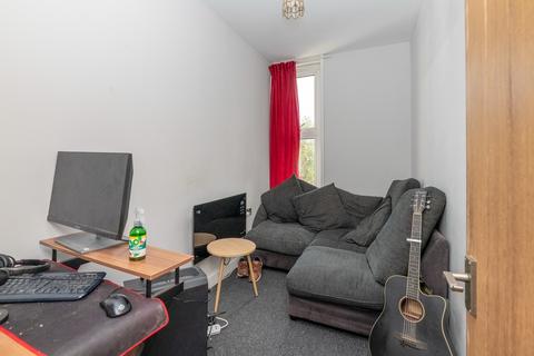 4 bedroom flat for sale, New Road, Newtown SY16