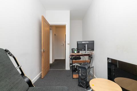 4 bedroom flat for sale, New Road, Newtown SY16