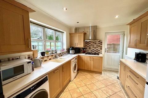 3 bedroom detached house to rent, Strawberry Fields, Chester, CH3
