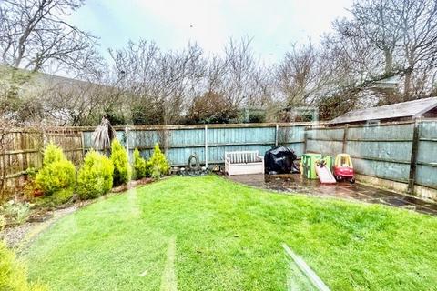 3 bedroom detached house to rent, Strawberry Fields, Chester, CH3