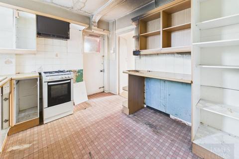 3 bedroom semi-detached house for sale, Chadwell Road, New Parks, Leicester