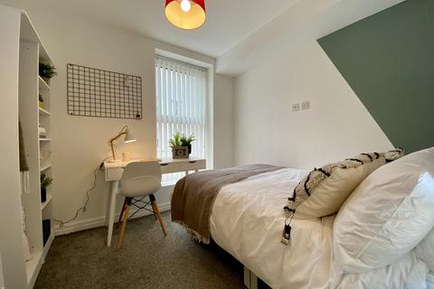 1 bedroom in a house share to rent, Edge Lane, Liverpool L7
