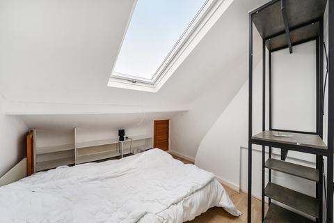 2 bedroom flat for sale, Tavistock Road, London, NW10