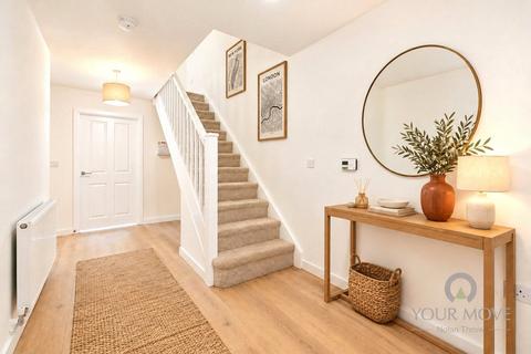 2 bedroom semi-detached house for sale, Hadlow Gardens, Northamptonshire NN16