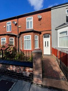 3 bedroom terraced house to rent, Chadwick Road, MANCHESTER, M30 0NZ