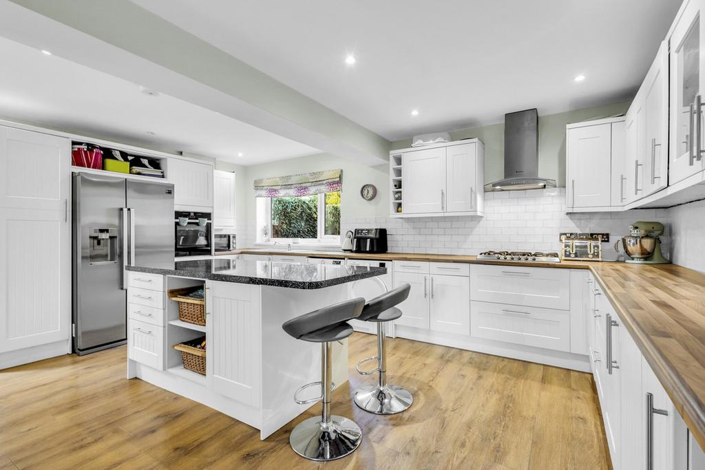 Heathfield Way, Canterbury, CT4 3 bed semi-detached house for sale - £ ...