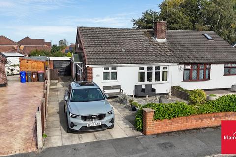 2 bedroom semi-detached bungalow for sale, Helston Close, Irlam, M44