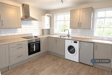 2 bedroom flat to rent, Portland St, Cheltenham, GL52