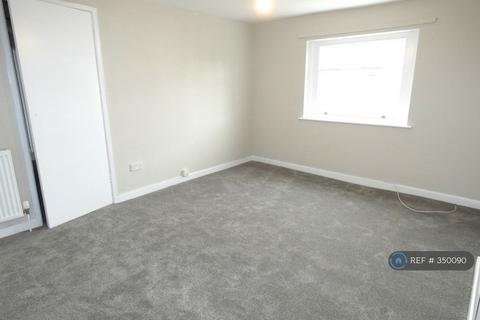 2 bedroom flat to rent, Portland St, Cheltenham, GL52