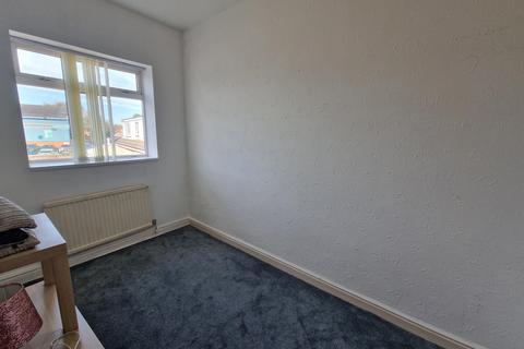 2 bedroom terraced house to rent, Low Green, Knottingley, WF11