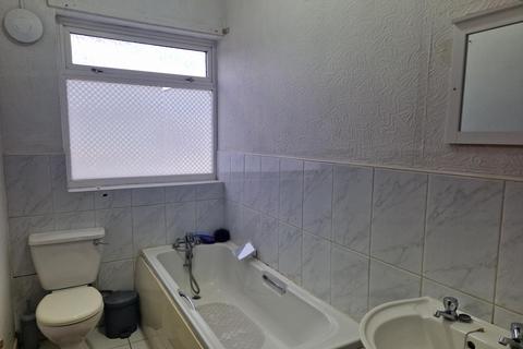2 bedroom terraced house to rent, Low Green, Knottingley, WF11