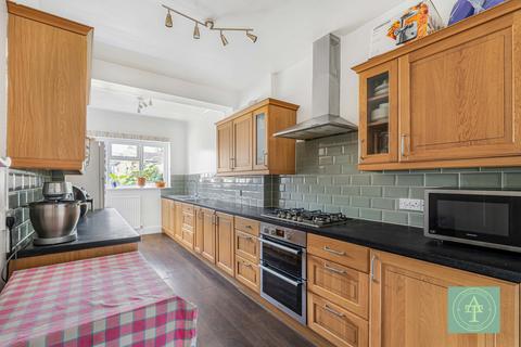 3 bedroom semi-detached house for sale, Linden Way, Southgate, London, N14