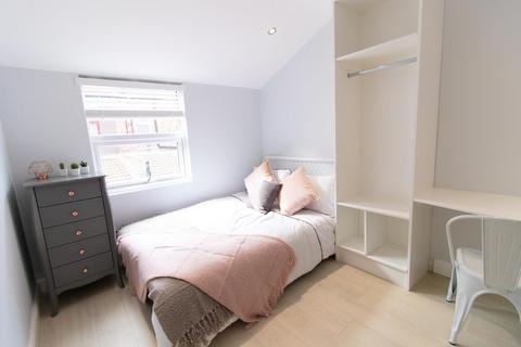 1 bedroom in a house share to rent, Halsbury Road, Liverpool L6