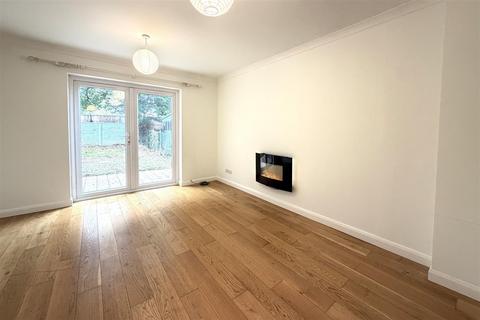 2 bed terraced house for rent in Clover Mead, Taunton TA1