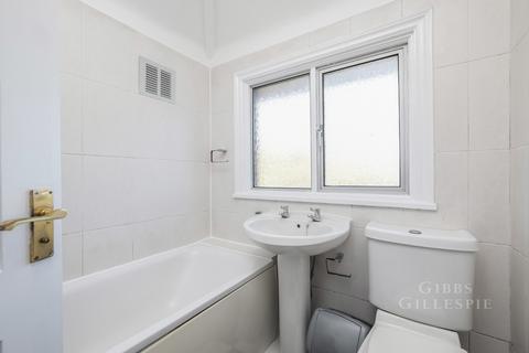 3 bedroom semi-detached house to rent, Misbourne Road, Uxbridge, UB10