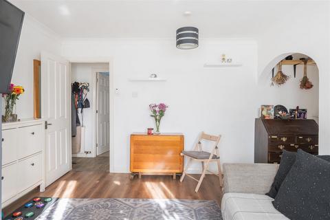 2 bedroom flat for sale, Mayfields, Keynsham, Bristol