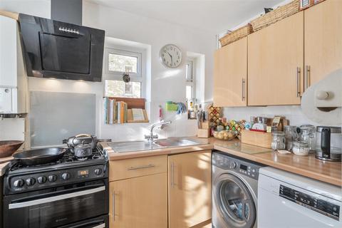 2 bedroom flat for sale, Mayfields, Keynsham, Bristol