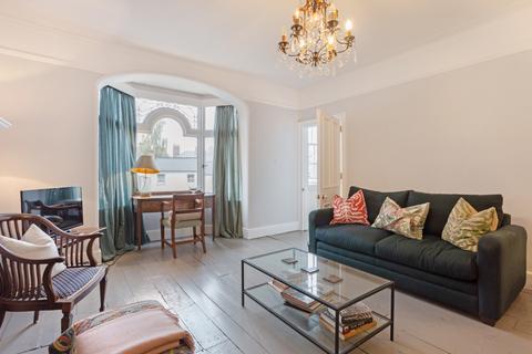 2 bedroom apartment to rent, Empstead Court Henley-on-Thames RG9
