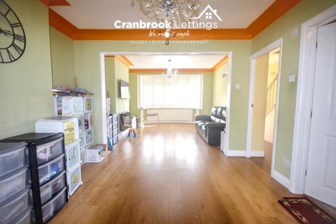 3 bedroom semi-detached house to rent, Fairlop Road, Ilford, IG6 2EN