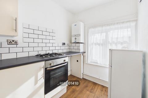 1 bedroom flat to rent, Spring Bank, Hull, HU3 1AB