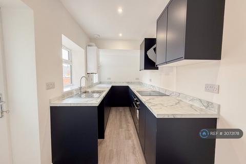 2 bedroom terraced house to rent, Ridgway Street, Crewe, CW1