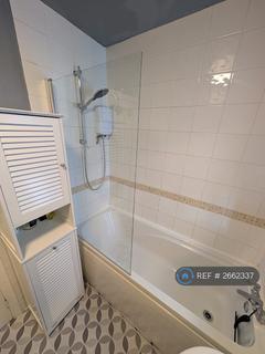 2 bedroom flat to rent, Beverley Road, Hull, HU5