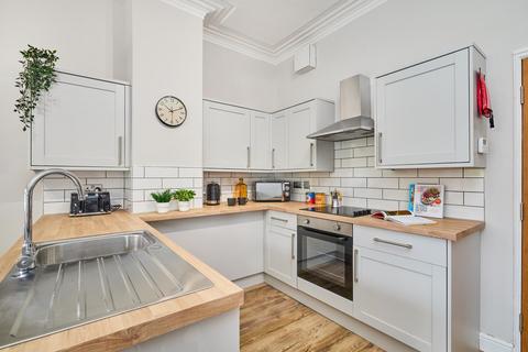 1 bedroom in a house share to rent, Delph Lane, Leeds LS6