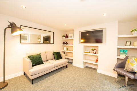 1 bedroom in a house share to rent, Delph Mount, Leeds LS6