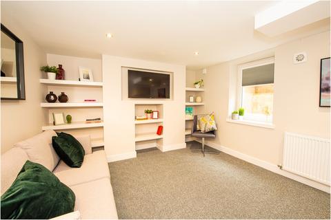 1 bedroom in a house share to rent, Delph Mount, Leeds LS6