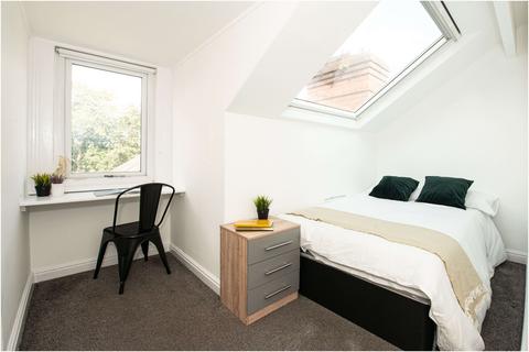 6 bedroom house to rent, Hartley Avenue, Leeds LS6