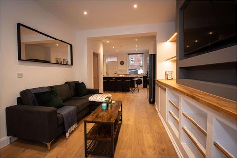 7 bedroom house to rent, Archery Road, Leeds LS2