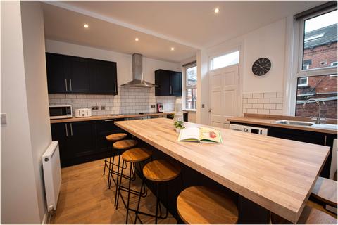 7 bedroom house to rent, Archery Road, Leeds LS2