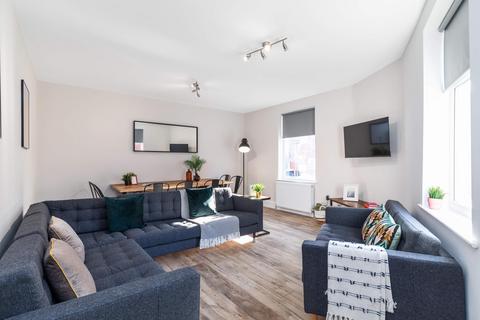 7 bedroom house to rent, Devon Road, Leeds LS2