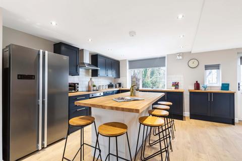 6 bedroom house to rent, Delph Lane, Leeds LS6