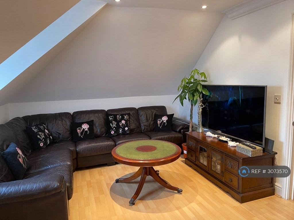Reading Gate Castle Gate, Reading, RG1 2 bed flat to rent - £1,500 pcm (£346 pw)