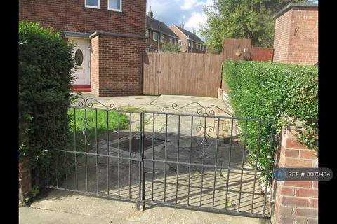 2 bedroom semi-detached house to rent, Toronto Road, Sunderland, SR3