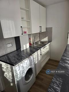 1 bedroom maisonette to rent, Uxbridge, Uxbridge, UB10