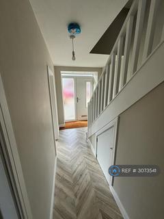 3 bedroom semi-detached house to rent, West Drive, Cleadon, SR6