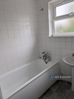 3 bedroom terraced house to rent, Gay Gardens, Dagenham, RM10