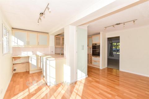 3 bedroom end of terrace house for sale, Strathmore Road, Crawley RH11