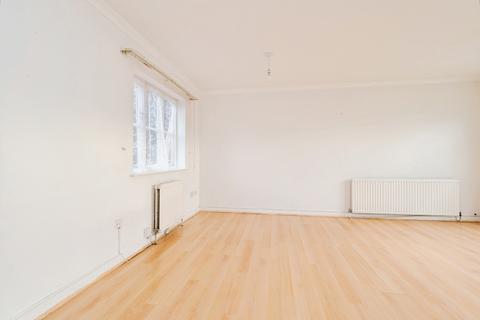 2 bedroom end of terrace house for sale, St. Michaels Close, London, E16